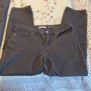 LC Lauren Conrad 8S Gray Skinny Jeans